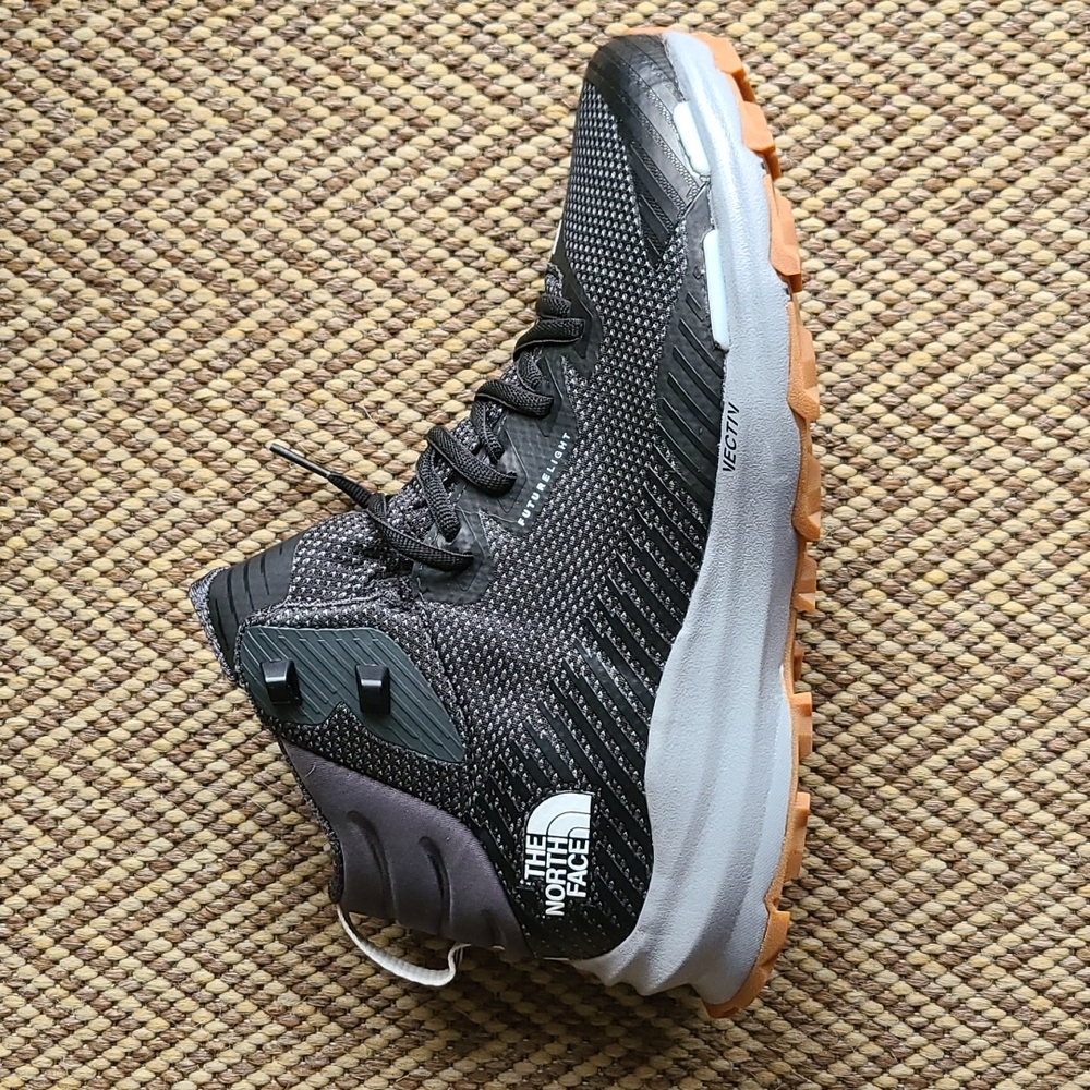 NORTH FACE Women’s VECTIV Fastpack Mid FUTURELIGHT Boots